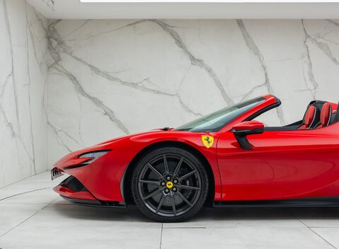Ferrari SF90 Spider 46