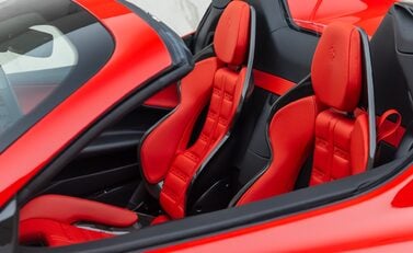 Ferrari SF90 Spider 38