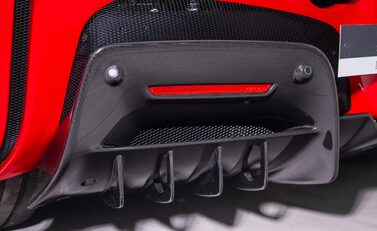 Ferrari SF90 Spider 42