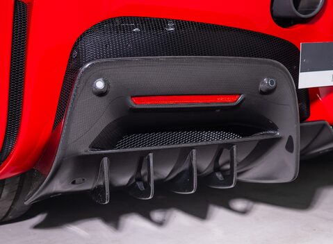 Ferrari SF90 Spider 42