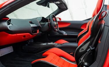 Ferrari SF90 Spider 21