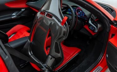 Ferrari SF90 Spider 20