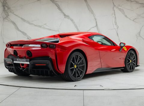 Ferrari SF90 Spider 8