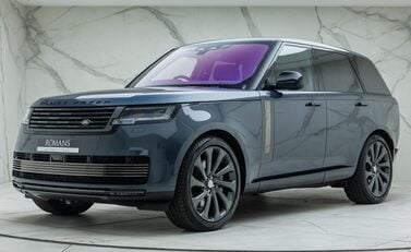 Land Rover Range Rover P530 SV 1