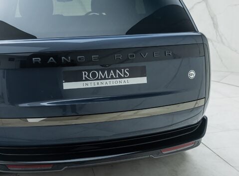 Land Rover Range Rover P530 SV 34