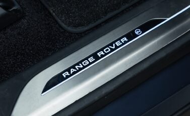 Land Rover Range Rover P530 SV 28