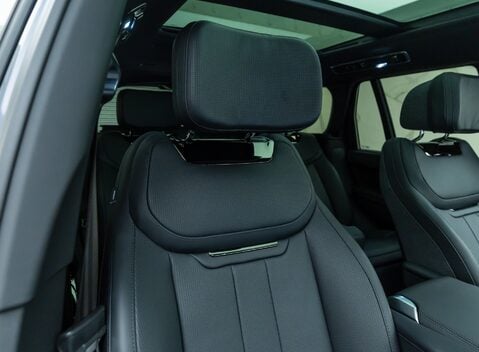 Land Rover Range Rover P530 SV 15