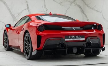 Ferrari 488 Pista 10