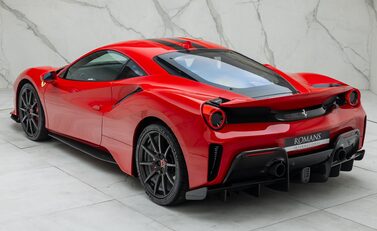 Ferrari 488 Pista 12