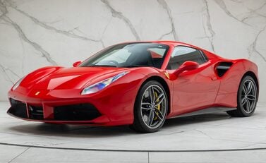 Ferrari 488 SPIDER 5
