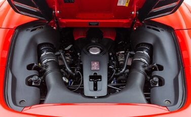 Ferrari 488 SPIDER 44