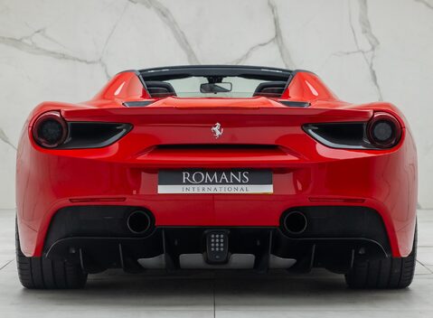 Ferrari 488 SPIDER 11
