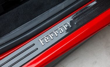 Ferrari 488 SPIDER 27