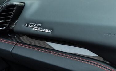 Ferrari 488 SPIDER 24