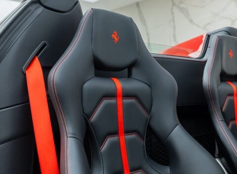 Ferrari 488 SPIDER 18