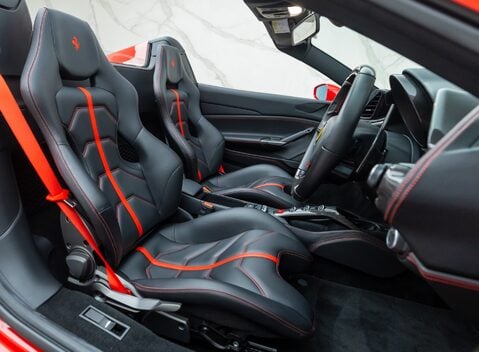 Ferrari 488 SPIDER 17