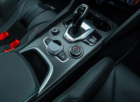 Alfa Romeo Giulia GTAm 27