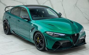 Alfa Romeo Giulia GTAm 11