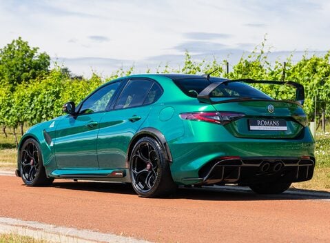 Alfa Romeo Giulia GTAm 4