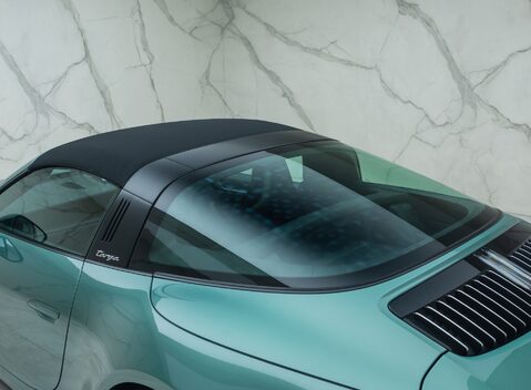 Porsche 911 Targa 4 (992) 33