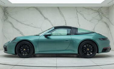 Porsche 911 Targa 4 (992) 7