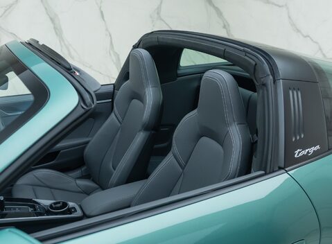 Porsche 911 Targa 4 (992) 31