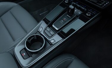 Porsche 911 Targa 4 (992) 26