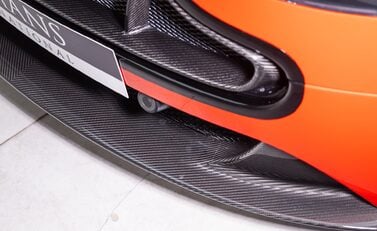 Aston Martin V12 Vantage S 27