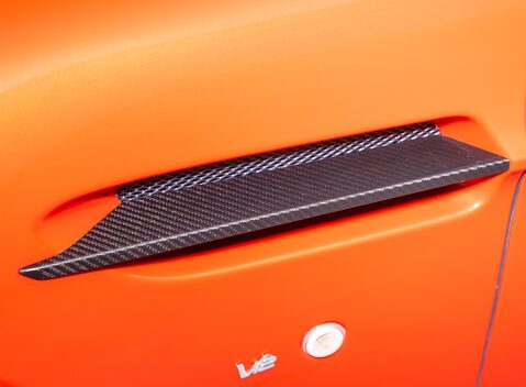 Aston Martin V12 Vantage S 30