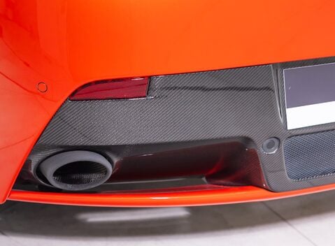 Aston Martin V12 Vantage S 34