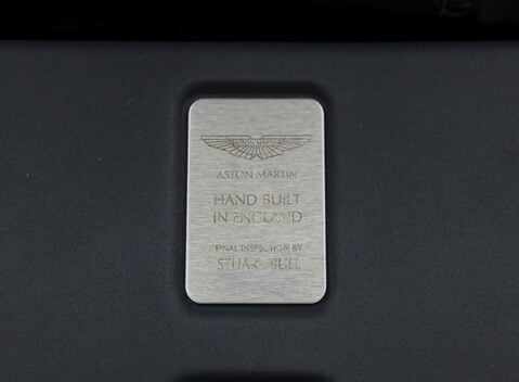 Aston Martin V12 Vantage S 39