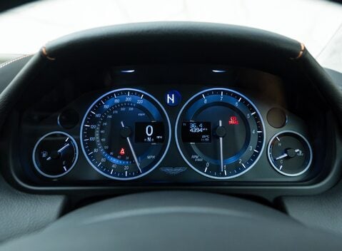 Aston Martin V12 Vantage S 18