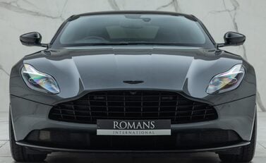 Aston Martin DB11 V8 7