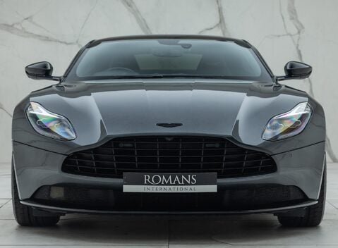 Aston Martin DB11 V8 7