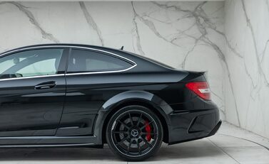 Mercedes-Benz C63 AMG Black Series 38