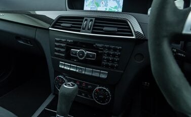 Mercedes-Benz C63 AMG Black Series 22