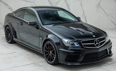 Mercedes-Benz C63 AMG Black Series 11