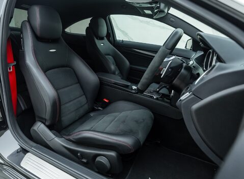 Mercedes-Benz C63 AMG Black Series 14