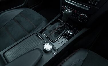 Mercedes-Benz C63 AMG Black Series 23