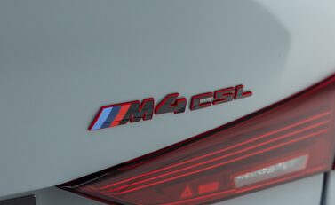 BMW M4 CSL 42