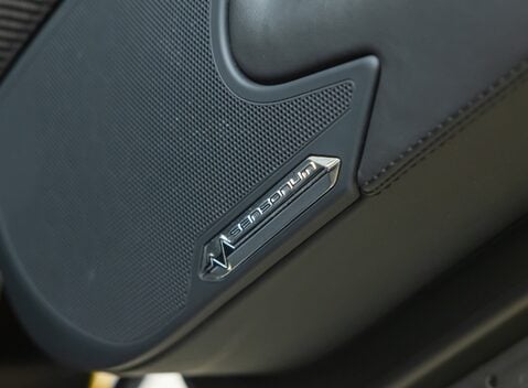 Lamborghini Aventador LP 700-4 ROADSTER 29