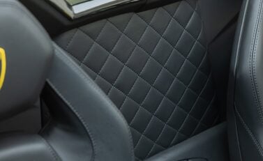 Lamborghini Aventador LP 700-4 ROADSTER 19