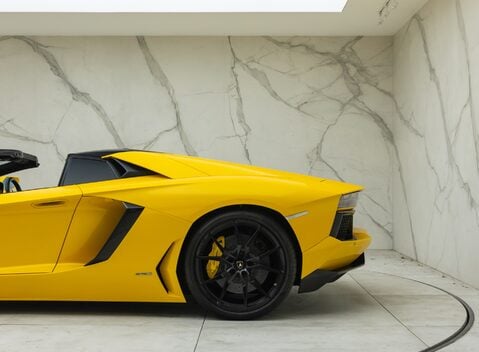 Lamborghini Aventador LP 700-4 ROADSTER 47