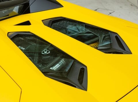 Lamborghini Aventador LP 700-4 ROADSTER 41