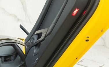 Lamborghini Aventador LP 700-4 ROADSTER 28