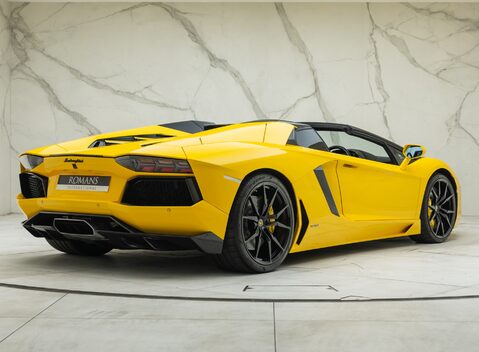 Lamborghini Aventador LP 700-4 ROADSTER 9
