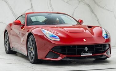Ferrari F12 Berlinetta 9