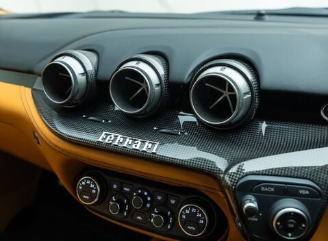 Ferrari F12 Berlinetta 19