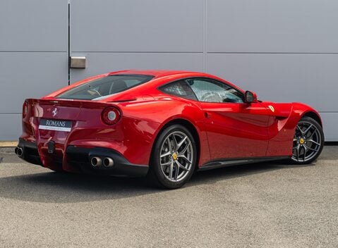 Ferrari F12 Berlinetta 4