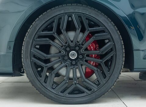 Land Rover Range Rover Sport SVR Urban 28